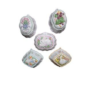 Le Cordon Bleu  Ceramic Decorative Hanging Jello Molds 1986 Franklin Mint. 5 PC